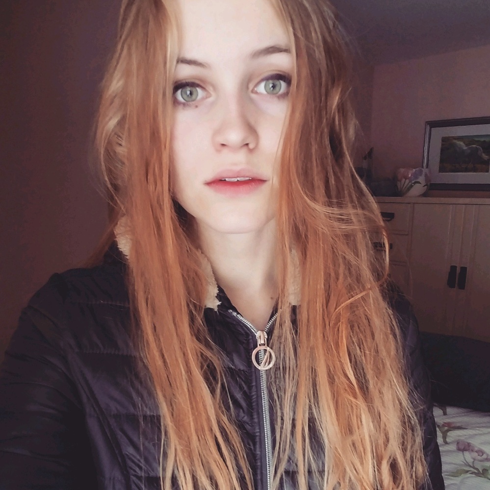 Meet your Posher, Eliza